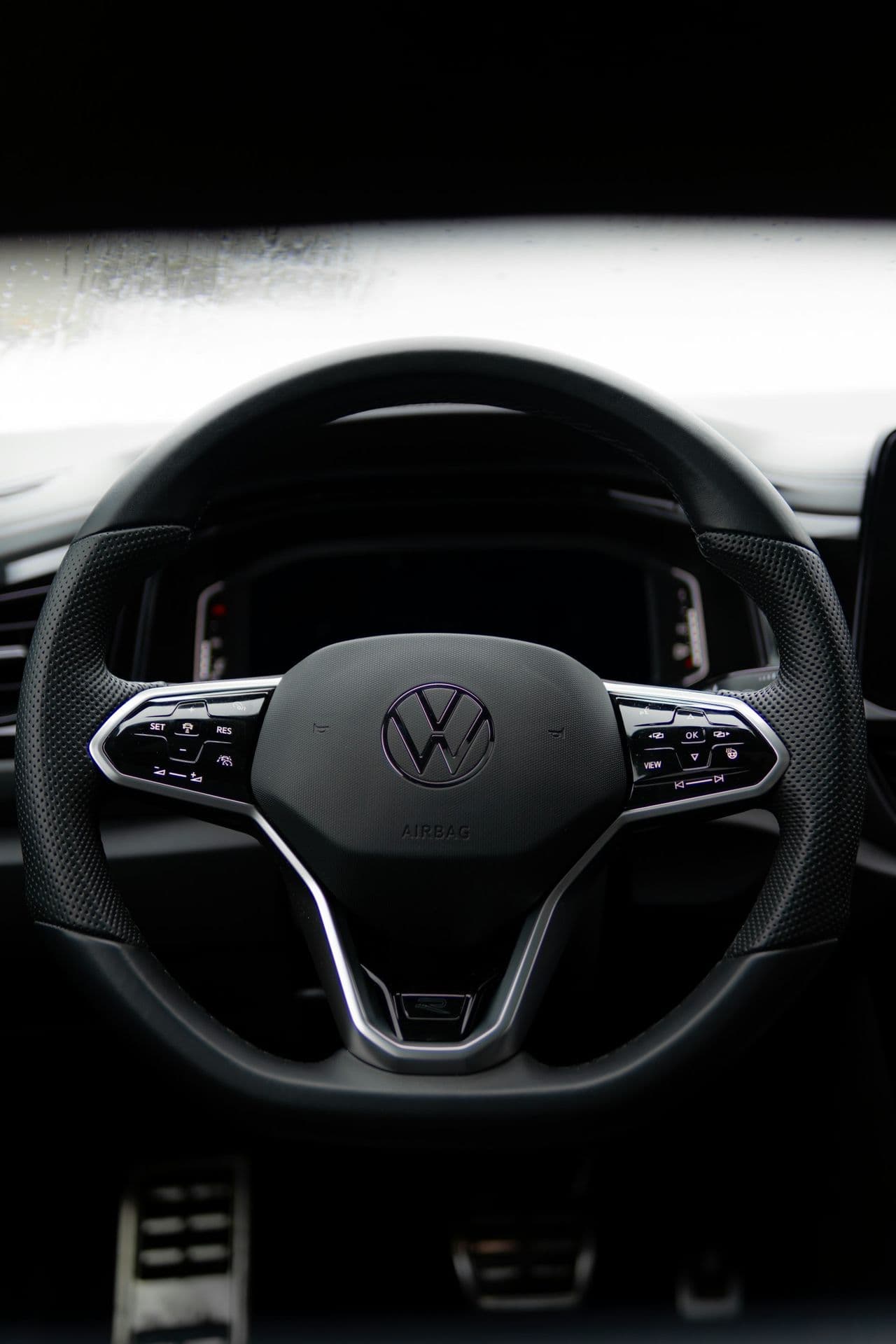 Leasing or car loan in Switzerland: which one to choose