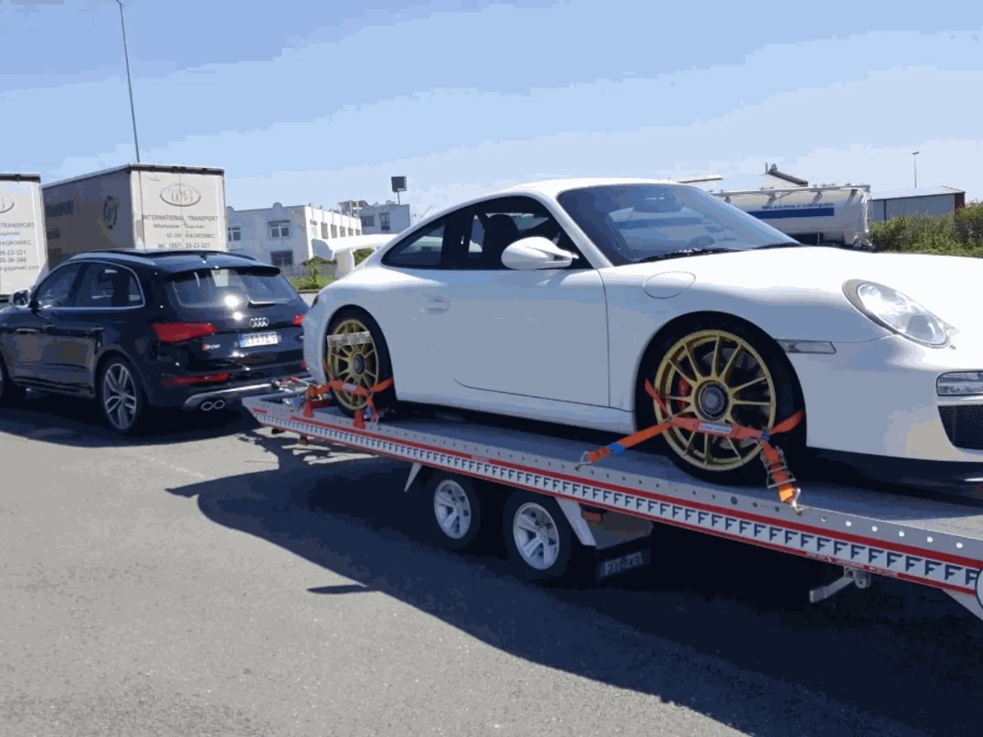Premiumtransport von Luxusautos in der Schweiz: Sicherheit, Versicherung und maßgeschneiderter Service